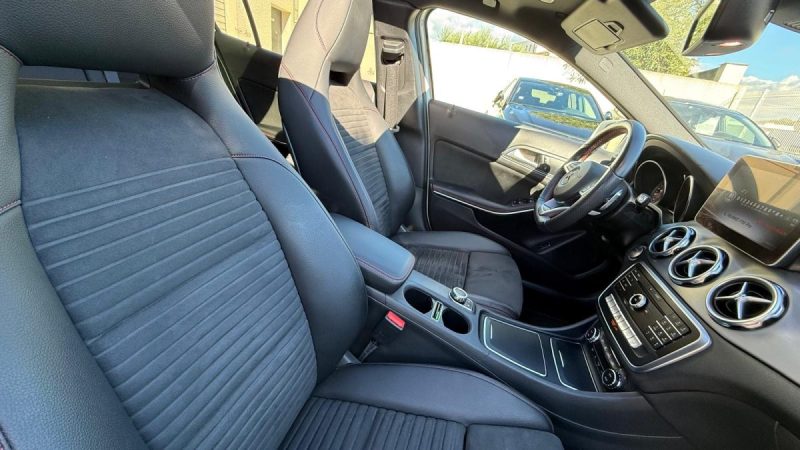 MERCEDES CLASSE GLA 200 D FASCINATION PACK AMG LINE 2019