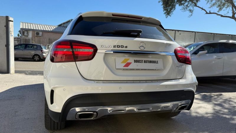 MERCEDES CLASSE GLA 200 D FASCINATION PACK AMG LINE 2019
