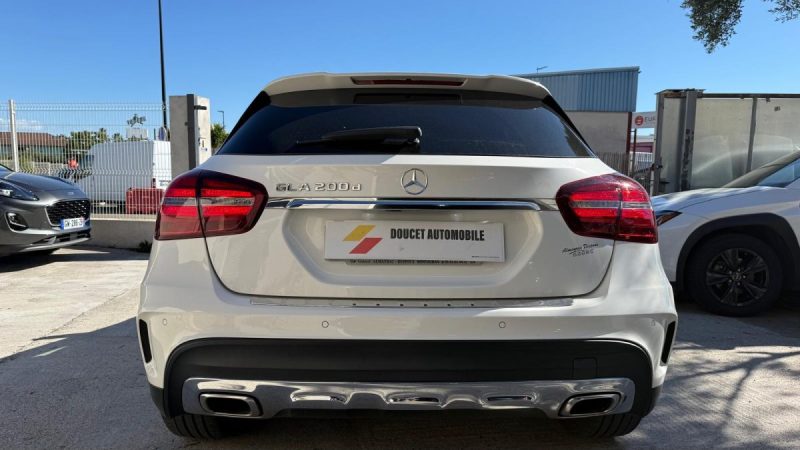 MERCEDES CLASSE GLA 200 D FASCINATION PACK AMG LINE 2019