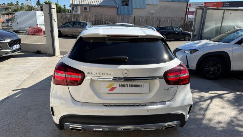 MERCEDES CLASSE GLA 200 D FASCINATION PACK AMG LINE 2019