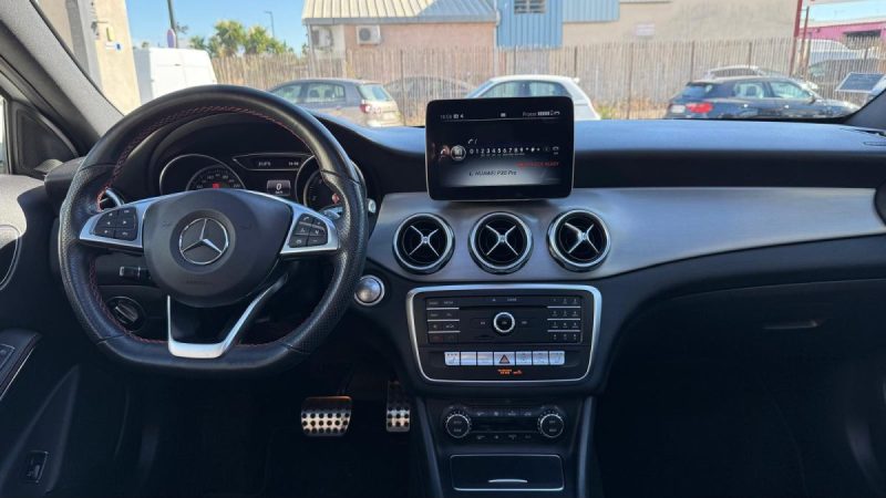 MERCEDES CLASSE GLA 200 D FASCINATION PACK AMG LINE 2019
