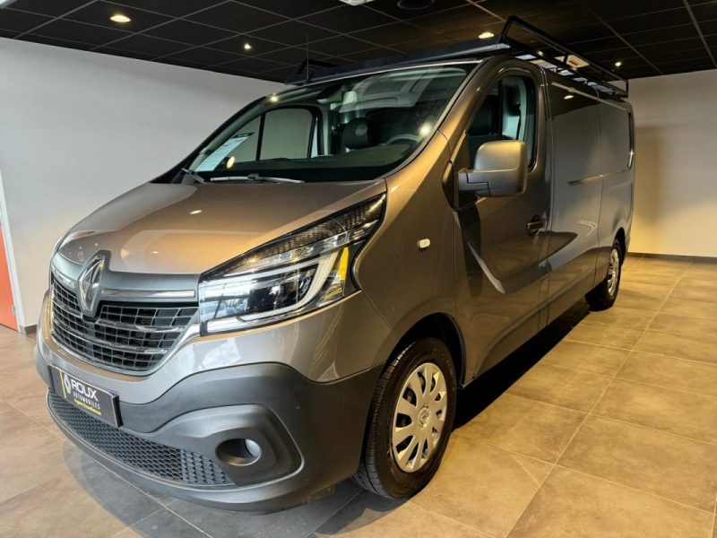 RENAULT TRAFIC L2H1 1300 2.0 dCi 145ch Energy Grand Confort / ATTELAGE / ENTRETIEN RENAULT COMPLET / ECHELLE + GALERIE / HABILLAGE BOIS / PRIX HT / CAMERA /  2020