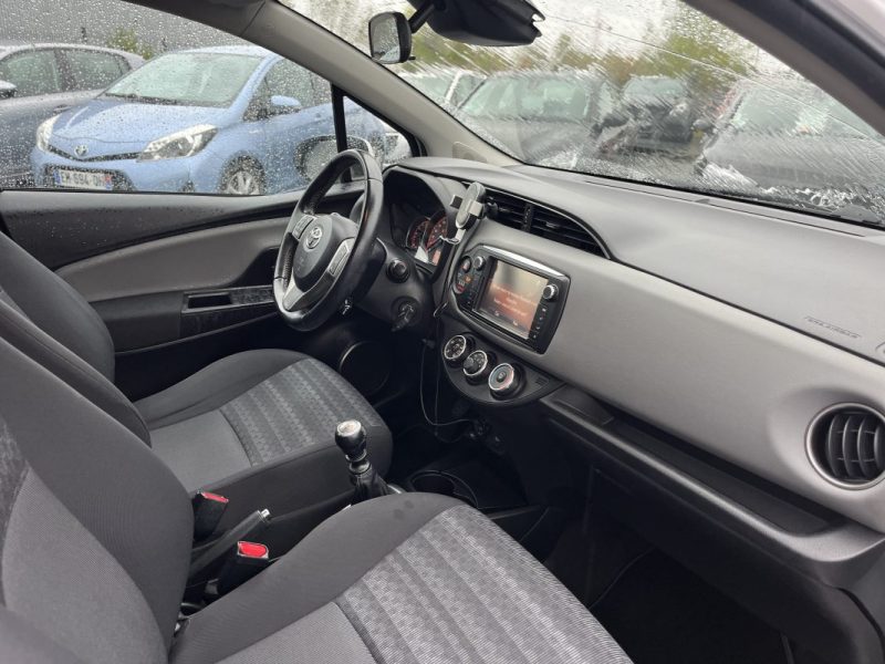 TOYOTA YARIS 90 D-4D Active BVM6 / Caméra de recul - Radar de recul - Historique des entretiens