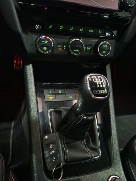 SKODA OCTAVIA 2016 Octavia COMBI 2.0 TSI 220 RS*ACC*CUIR*GPS*