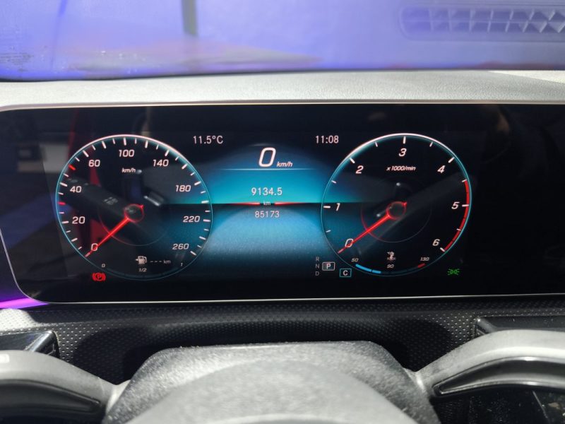 MERCEDES MERCEDES CLASSE A 180 116 Cv AMG LINE - PACK PREMIUM + - BOITE AUTOMATIQUE - TOIT OUVRANT - GPS - CAMERA - SIEGES CHAUFFANT  180 d 116ch Style Line 7G-DCT 2018