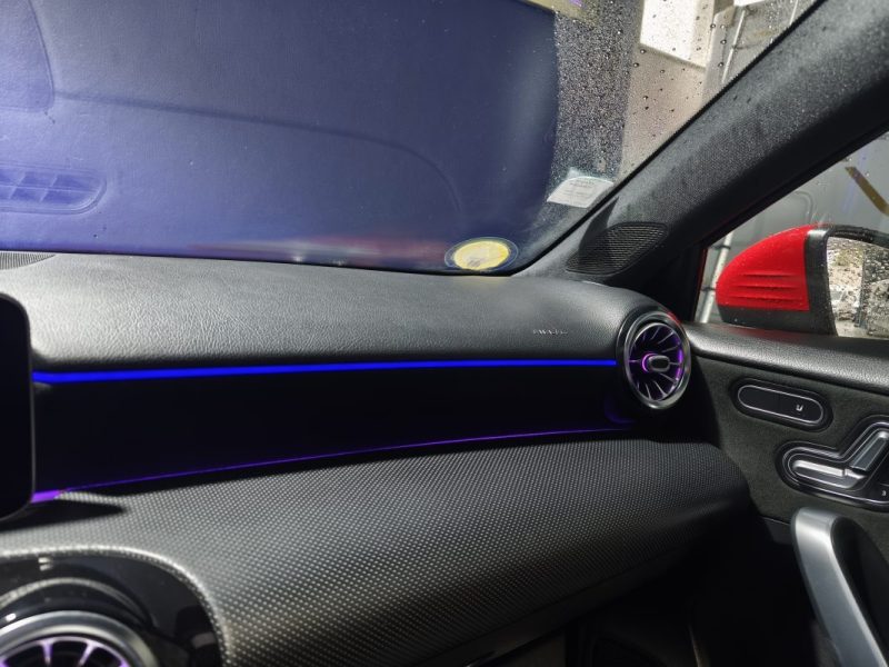 MERCEDES MERCEDES CLASSE A 180 116 Cv AMG LINE - PACK PREMIUM + - BOITE AUTOMATIQUE - TOIT OUVRANT - GPS - CAMERA - SIEGES CHAUFFANT  180 d 116ch Style Line 7G-DCT 2018