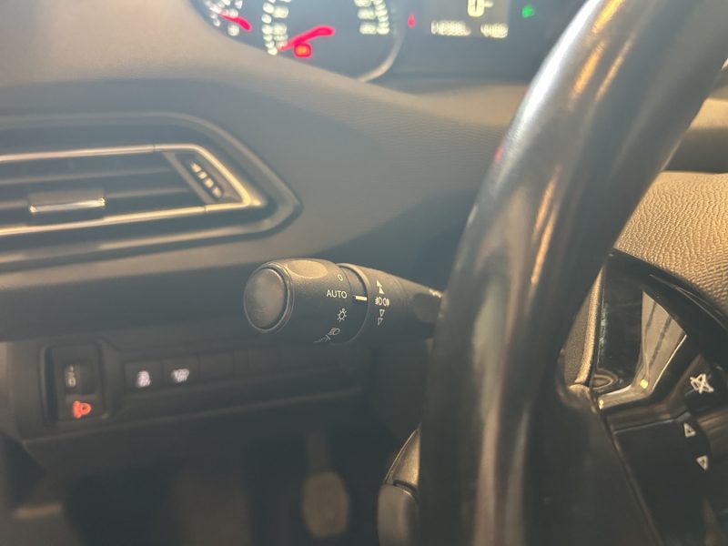 PEUGEOT 308 1.6 BlueHDi 120 CV  2016