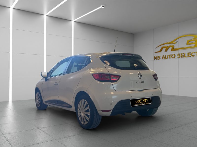 RENAULT CLIO 1.5 dCi 75 cv *ETAT NICKEL*.