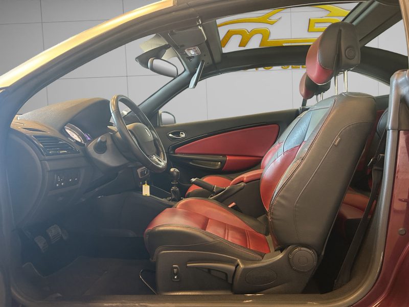 RENAULT MEGANE 1.2 TCe 130ch *CABRIOLET**TOIT PANORAMIQUE*. 