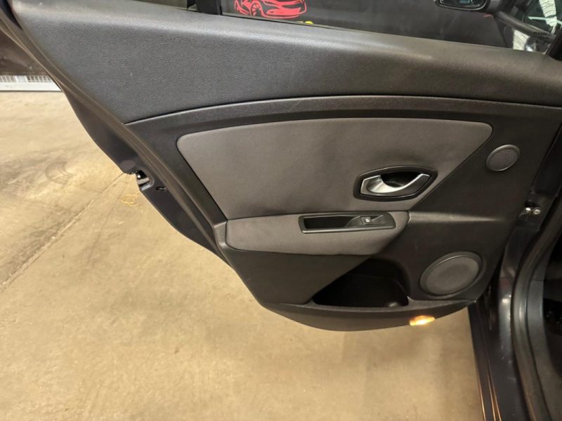 RENAULT MEGANE 1.5 DCI 110 Dynamique