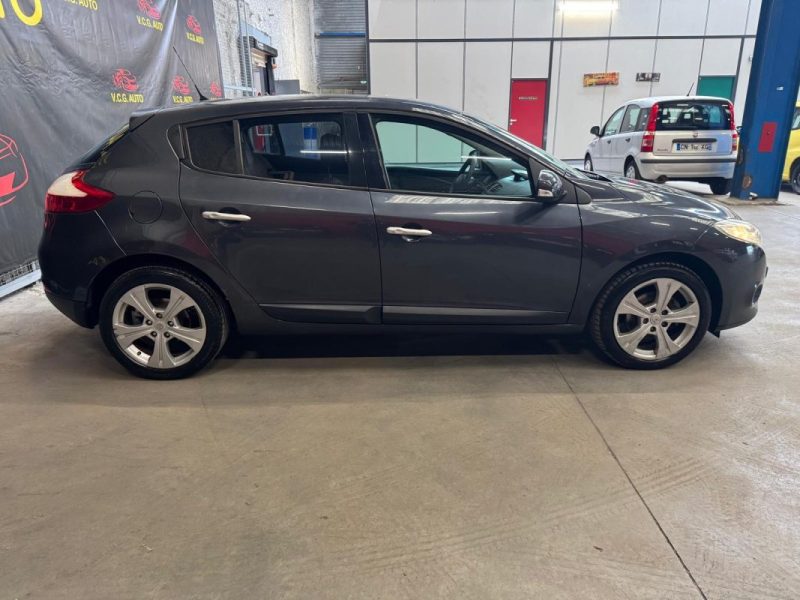 RENAULT MEGANE 1.5 DCI 110 Dynamique