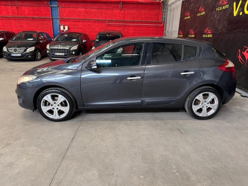 RENAULT MEGANE 1.5 DCI 110 Dynamique