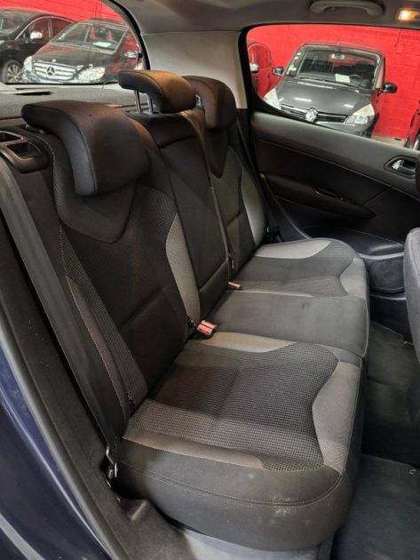 PEUGEOT 308 1.6 Hdi 110 Premium