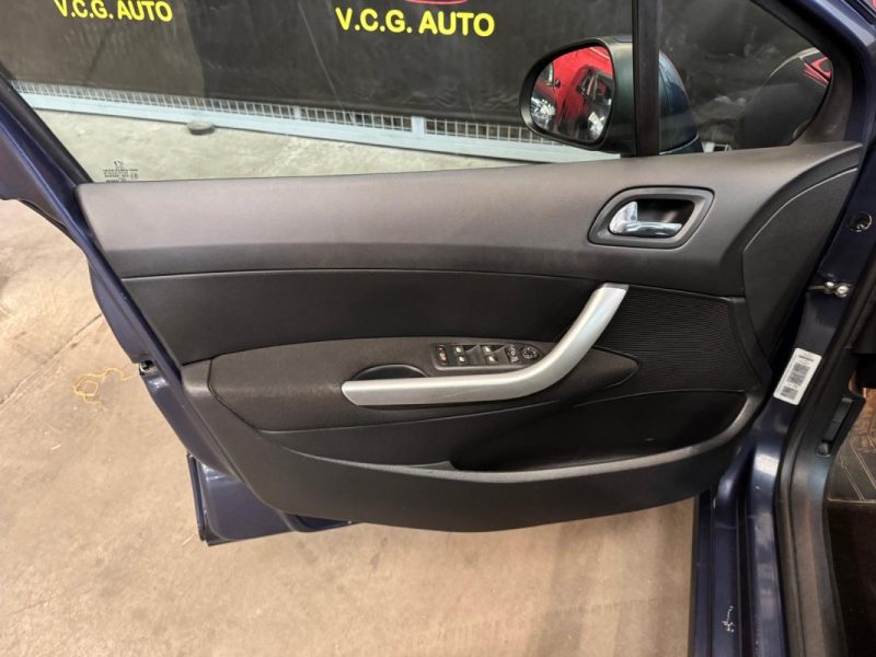 PEUGEOT 308 1.6 Hdi 110 Premium