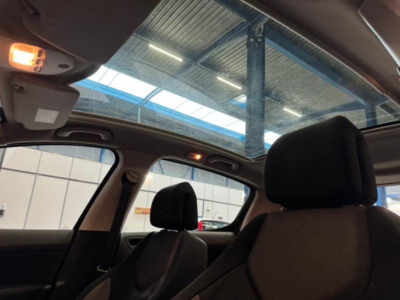 PEUGEOT 308 1.6 Hdi 110 Premium