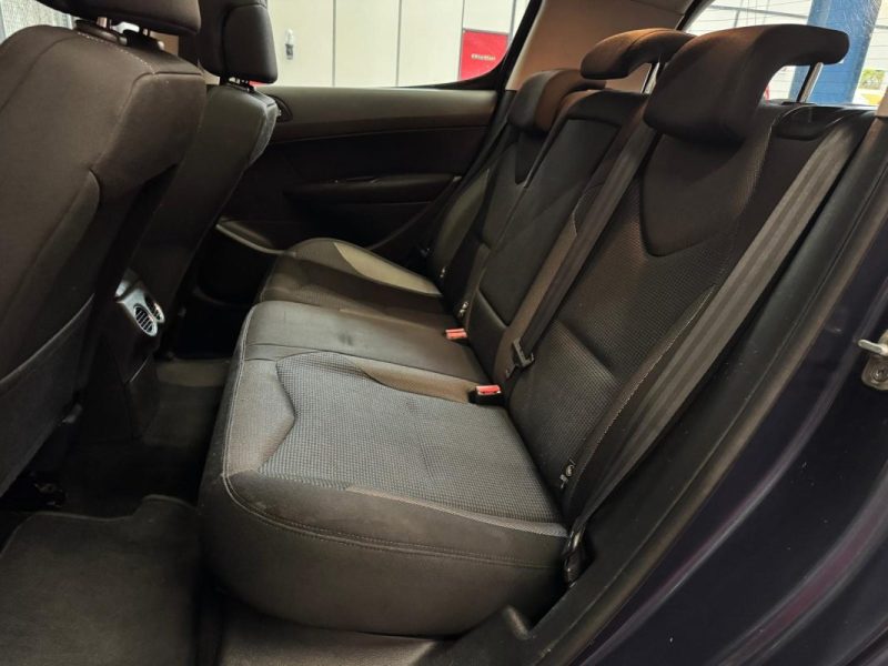 PEUGEOT 308 1.6 Hdi 110 Premium