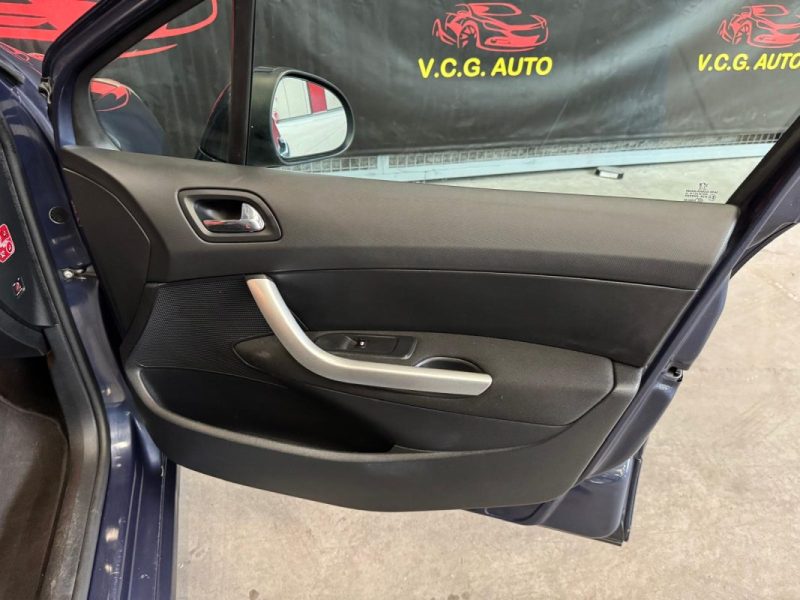 PEUGEOT 308 1.6 Hdi 110 Premium