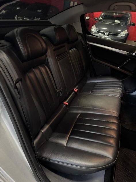 PEUGEOT 407 1.6 HDI 110 Black & Silver Edition