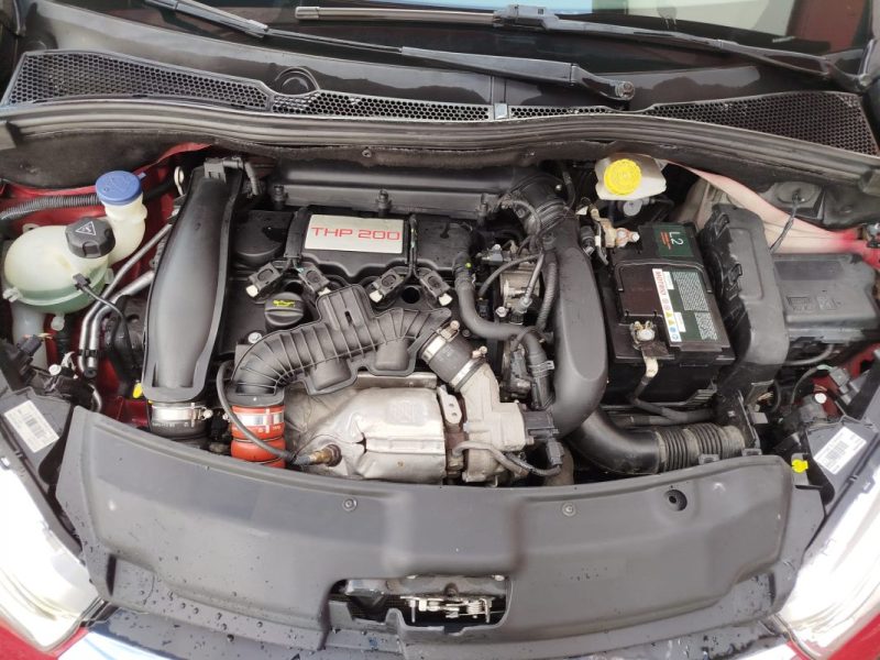 PEUGEOT 208 1,6THP 200 CV MAI 2013