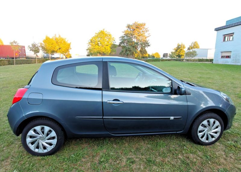 RENAULT CLIO III 1.2 DYNAMIQUE 75cv 3 PORTES