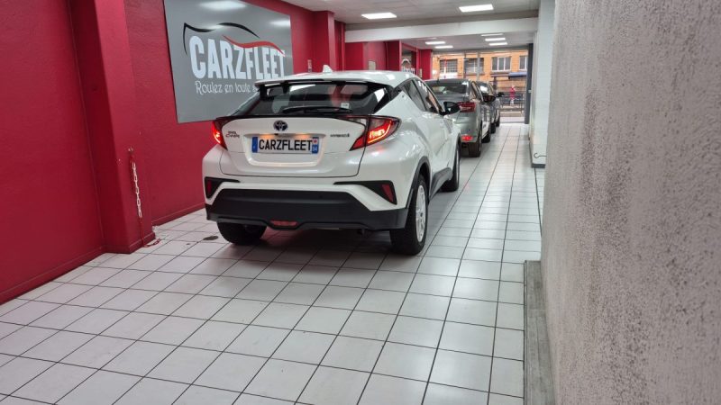 TOYOTA C-HR SUV 122h HYBRIDE DYNAMIC BUSINESS/1 ERE MAIN