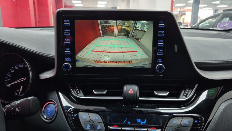 TOYOTA C-HR SUV 122h HYBRIDE DYNAMIC BUSINESS/1 ERE MAIN