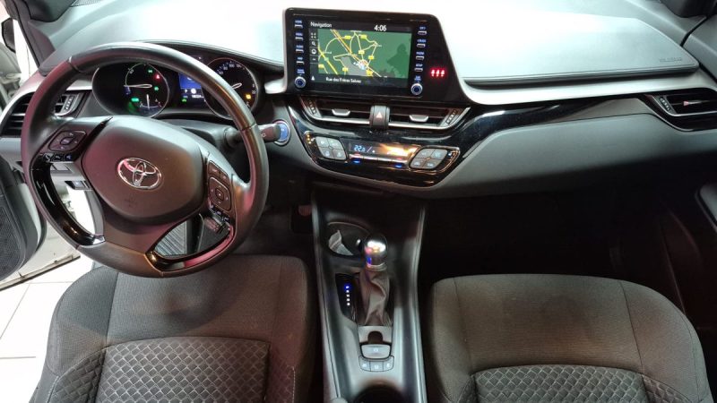 TOYOTA C-HR SUV 122h HYBRIDE DYNAMIC BUSINESS/1 ERE MAIN