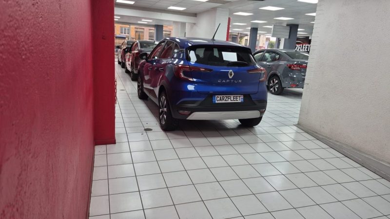 RENAULT CAPTUR 1.0 TCE 100cv EVOLUTION GPL/1 ERE MAIN/EXPORT ALGERIE 14900 HT