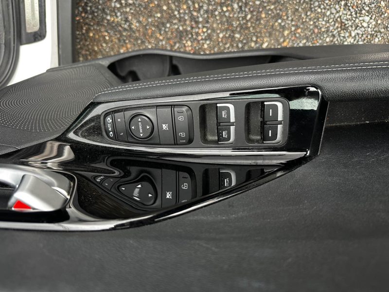 KIA NIRO 1.6 GDi 105ch ISG + électrique 43.5ch Active Business DCT6 Euro6d-T Hybrid 2018