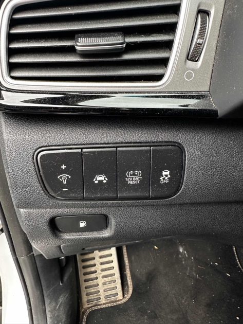 KIA NIRO 1.6 GDi 105ch ISG + électrique 43.5ch Active Business DCT6 Euro6d-T Hybrid 2018