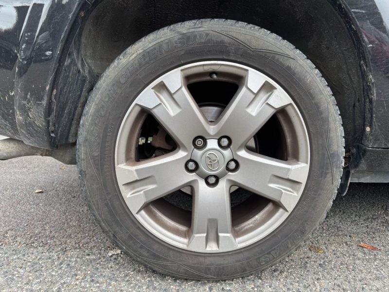 TOYOTA RAV4 170 D-CAT BA Lounge - Entretien Complet