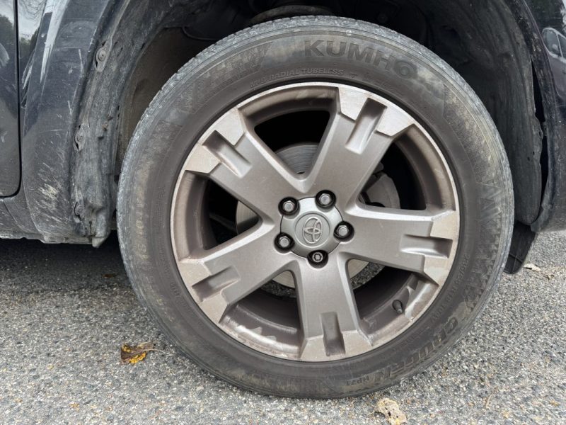 TOYOTA RAV4 170 D-CAT BA Lounge - Entretien Complet