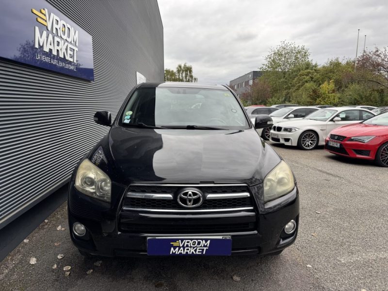 TOYOTA RAV4 170 D-CAT BA Lounge - Entretien Complet
