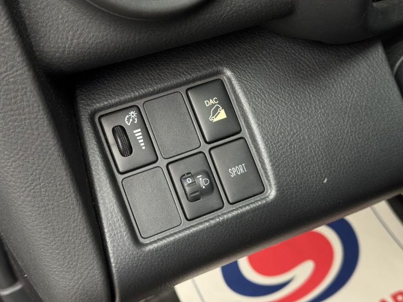 TOYOTA RAV4 170 D-CAT BA Lounge - Entretien Complet