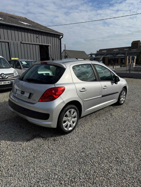 PEUGEOT 207 1.4 VTI 95  TRENDY 2007