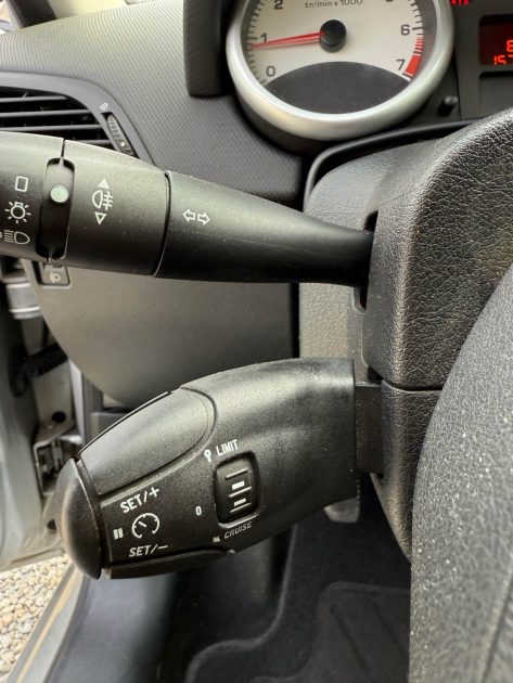 PEUGEOT 207 1.4 VTI 95  TRENDY 2007