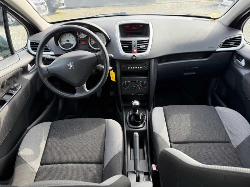 PEUGEOT 207 1.4 VTI 95  TRENDY 2007