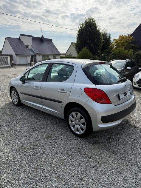 PEUGEOT 207 1.4 VTI 95  TRENDY 2007