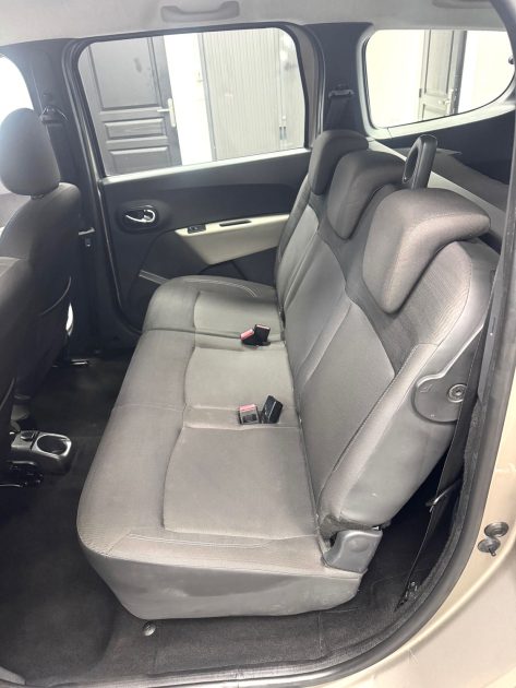 DACIA LODGY 1.2 TCe 115ch PRESTIGE 7 places 2013