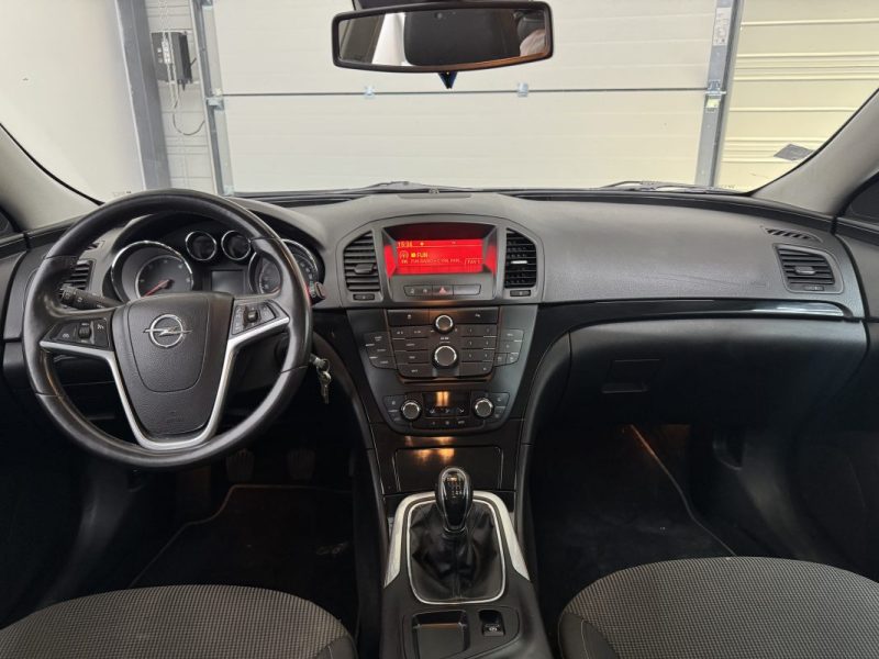 OPEL INSIGNIA 2.0L CDTI FAP COSMO 130 CH 2010