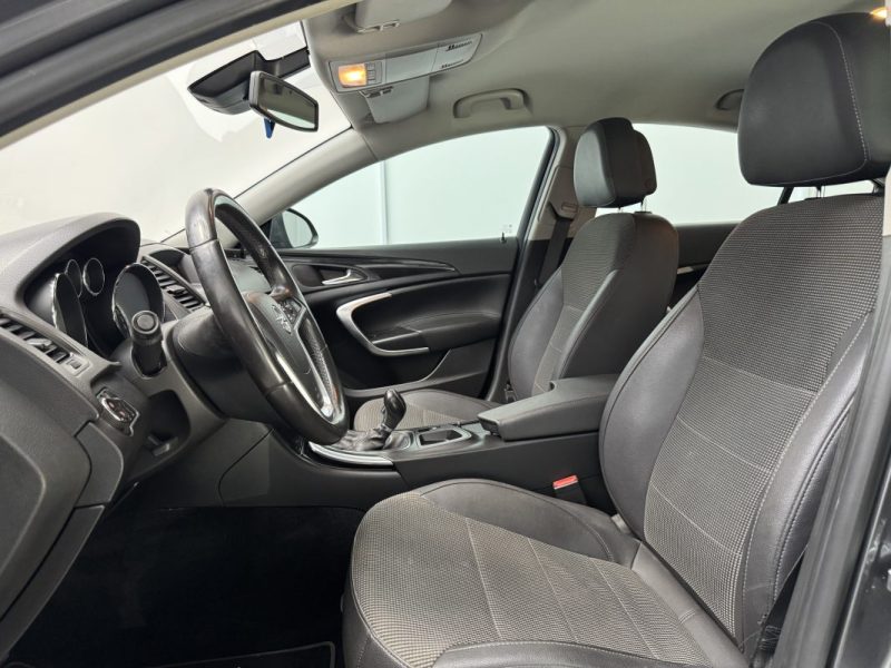 OPEL INSIGNIA 2.0L CDTI FAP COSMO 130 CH 2010