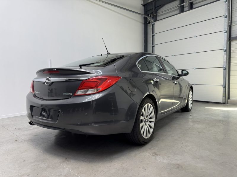 OPEL INSIGNIA 2.0L CDTI FAP COSMO 130 CH 2010