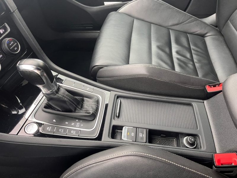 VOLKSWAGEN GOLF - VII 2.0 TSI 300 BLUEMOTION 4MOTION TECHNOLOGY R DSG6 5P - GARANTIE