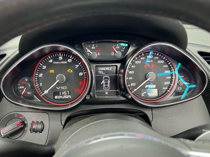 QUATTRO R8 5.2 FSI - 40V V10 QUATTRO 2010