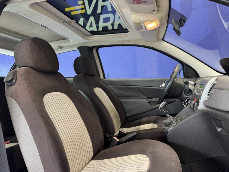 LANCIA LANCIA Y   2008