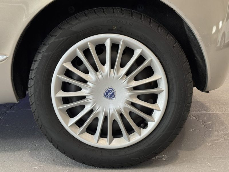 LANCIA LANCIA Y   2008