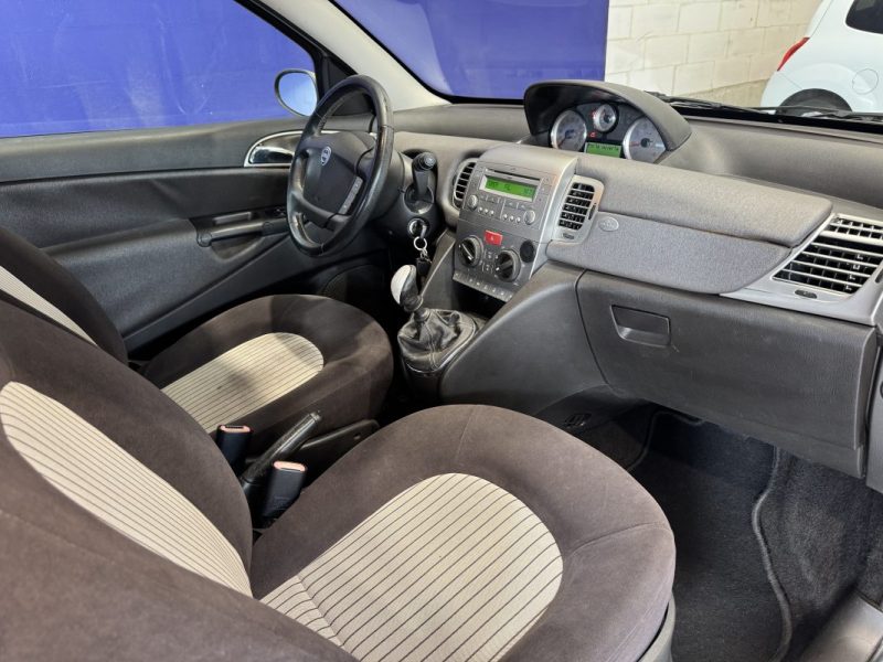 LANCIA LANCIA Y   2008