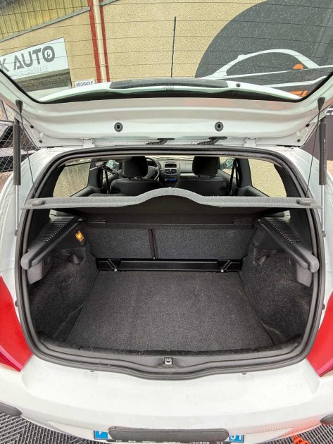 RENAULT CLIO 2 CAMPUS AUTHENTIQUE - EXCELLENT ETAT - DISTRIBUTION A JOUR 