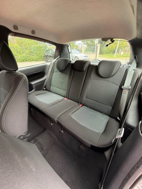 RENAULT CLIO 2 CAMPUS AUTHENTIQUE - EXCELLENT ETAT - DISTRIBUTION A JOUR 