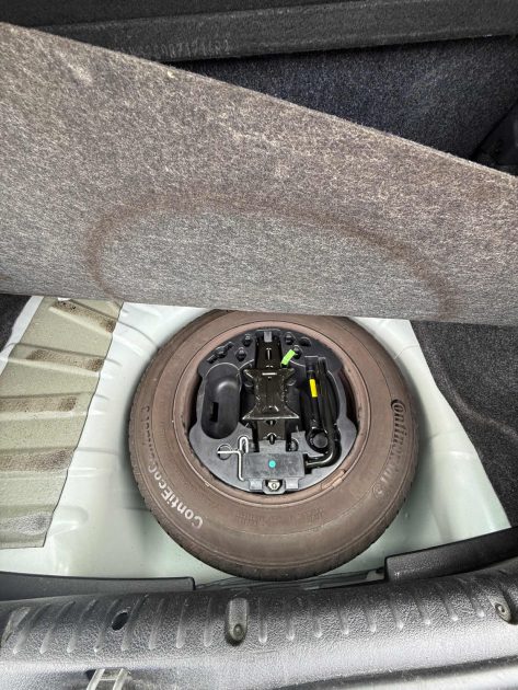 RENAULT CLIO 2 CAMPUS AUTHENTIQUE - EXCELLENT ETAT - DISTRIBUTION A JOUR 